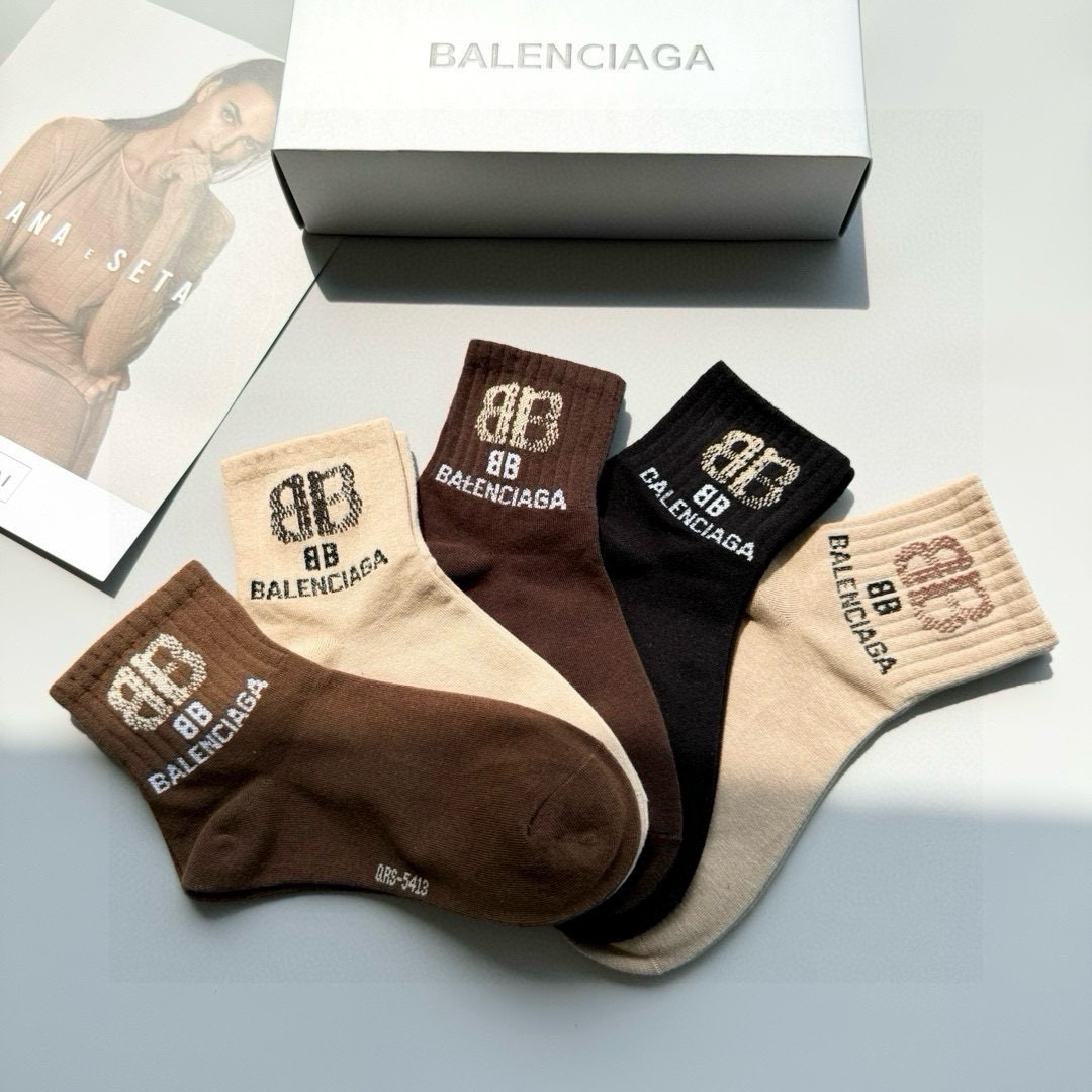  配包装【一盒五双】BALENCIAGA · 巴黎世家🌟 高品质🔥好看到爆炸欧美大牌中筒袜🔥男女款🌟潮人