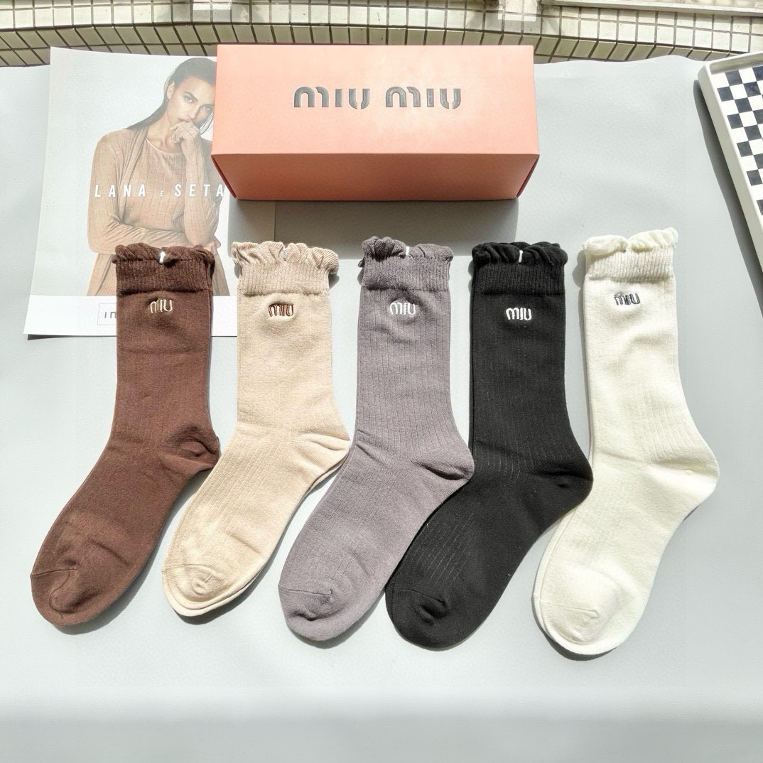  配包装【一盒四双】MIUMIU · 缪缪❗️高品质🔥超级爆款网红高筒袜子❗️MIU家官网同步刺绣字母高