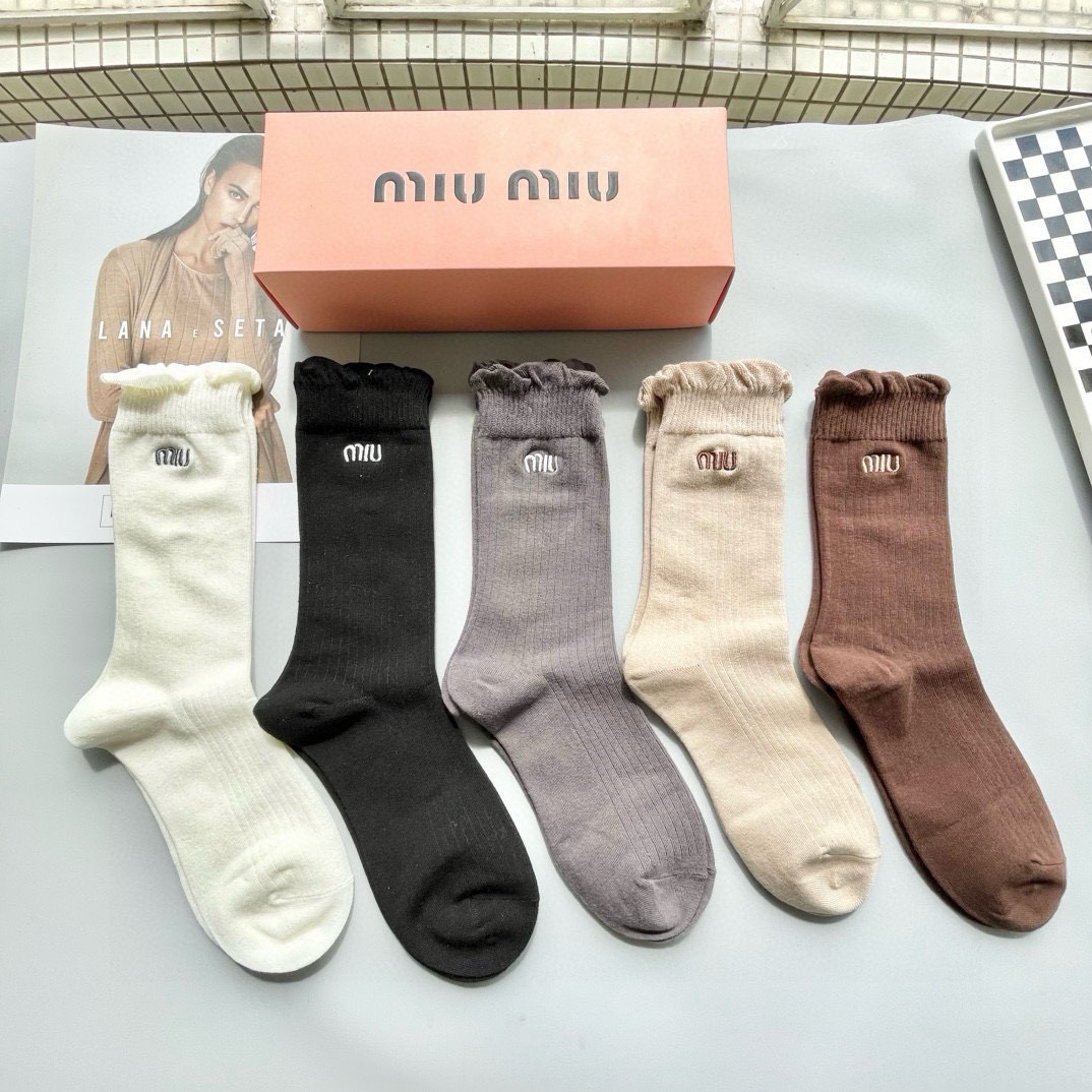  配包装【一盒四双】MIUMIU · 缪缪❗️高品质🔥超级爆款网红高筒袜子❗️MIU家官网同步刺绣字母高