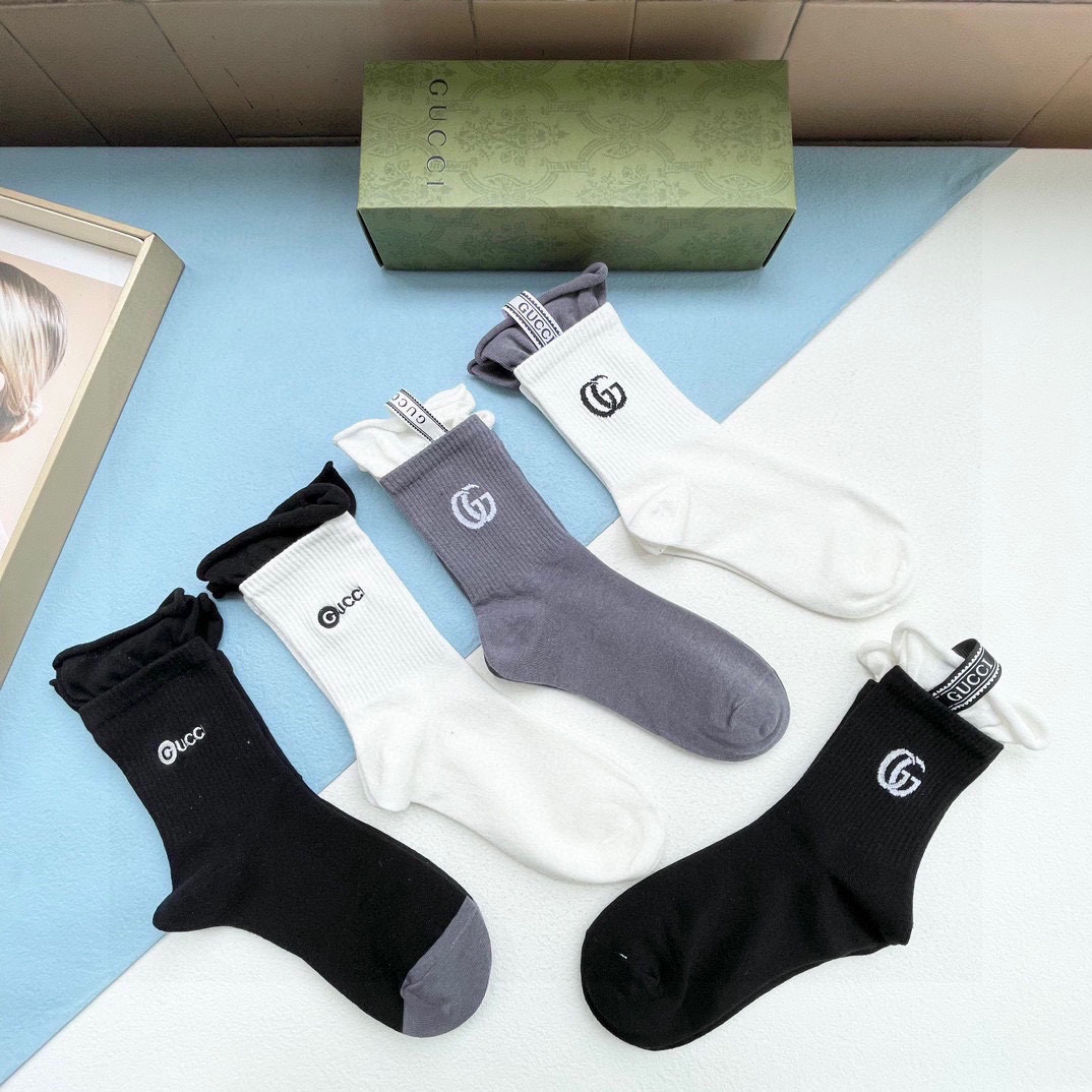  配包装【一盒五双】Gucci · 古奇❗️网红爆款出货~G家新品体香袜专柜对版字母袜子❗️纯棉材质织造