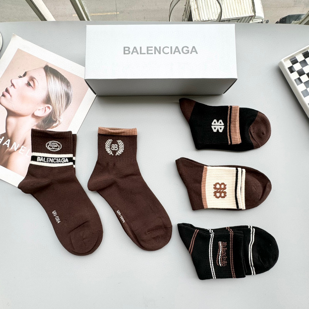  配包装【一盒五双】BALENCIAGA · 巴黎世家🌟 高品质🔥好看到爆炸欧美大牌中筒袜🔥男女款🌟潮人