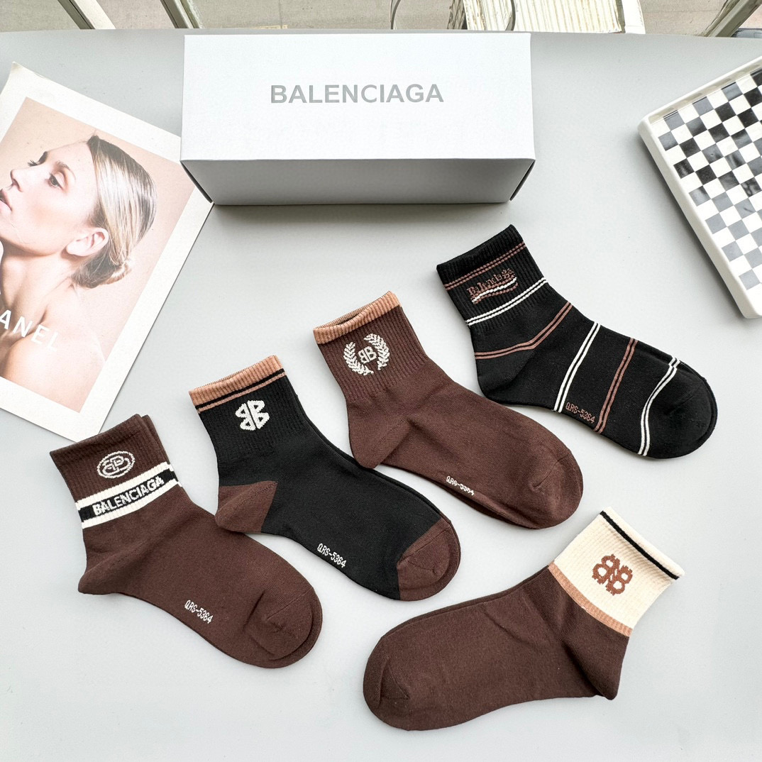  配包装【一盒五双】BALENCIAGA · 巴黎世家🌟 高品质🔥好看到爆炸欧美大牌中筒袜🔥男女款🌟潮人