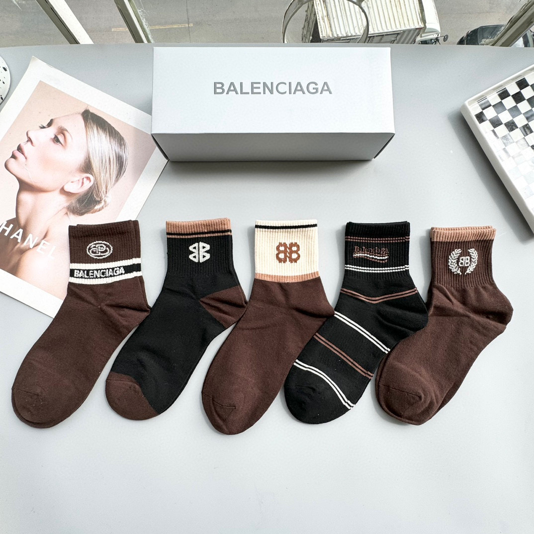 配包装【一盒五双】BALENCIAGA · 巴黎世家🌟 高品质🔥好看到爆炸欧美大牌中筒袜🔥男女款🌟潮人