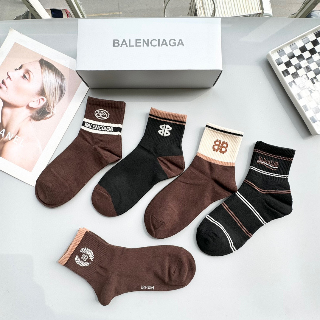  配包装【一盒五双】BALENCIAGA · 巴黎世家🌟 高品质🔥好看到爆炸欧美大牌中筒袜🔥男女款🌟潮人