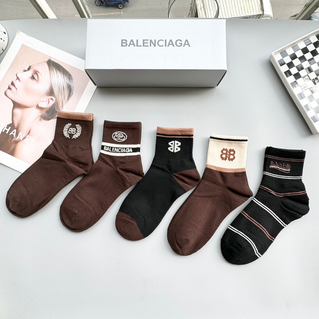  配包装【一盒五双】BALENCIAGA · 巴黎世家🌟 高品质🔥好看到爆炸欧美大牌中筒袜🔥男女款🌟潮人