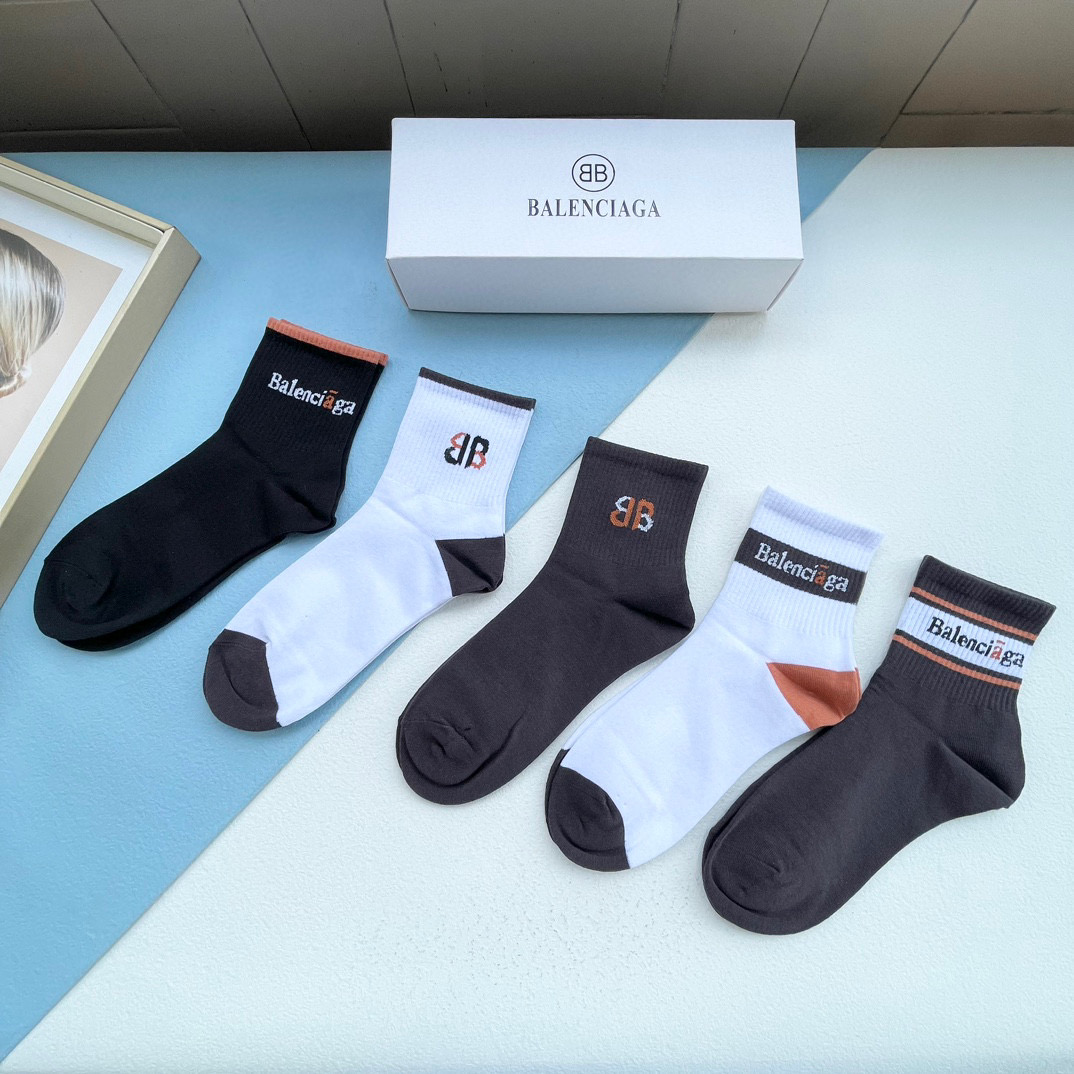  配包装【一盒五双】BALENCIAGA · 巴黎世家🌟 高品质🔥好看到爆炸欧美大牌中筒袜🔥男女款🌟潮人