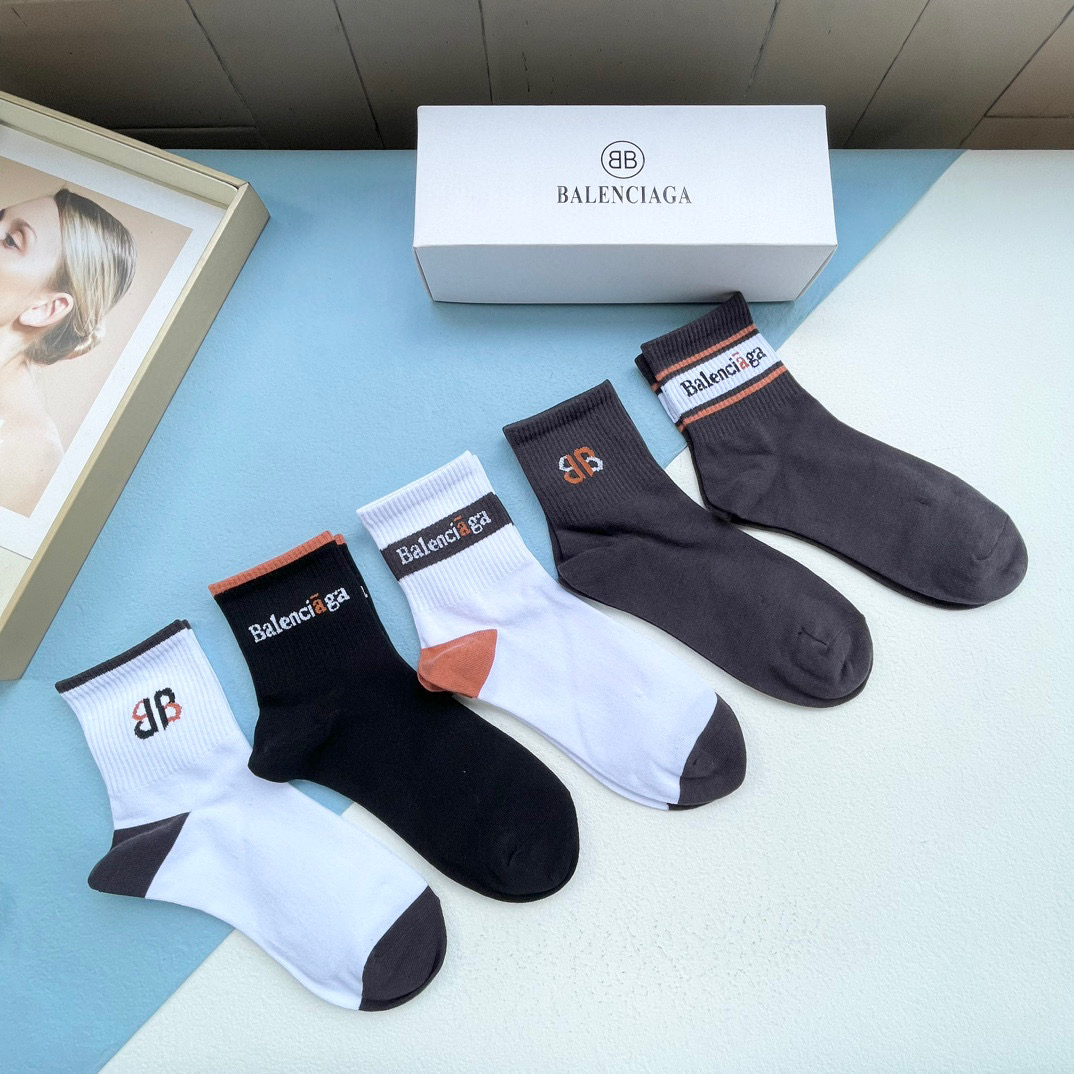  配包装【一盒五双】BALENCIAGA · 巴黎世家🌟 高品质🔥好看到爆炸欧美大牌中筒袜🔥男女款🌟潮人