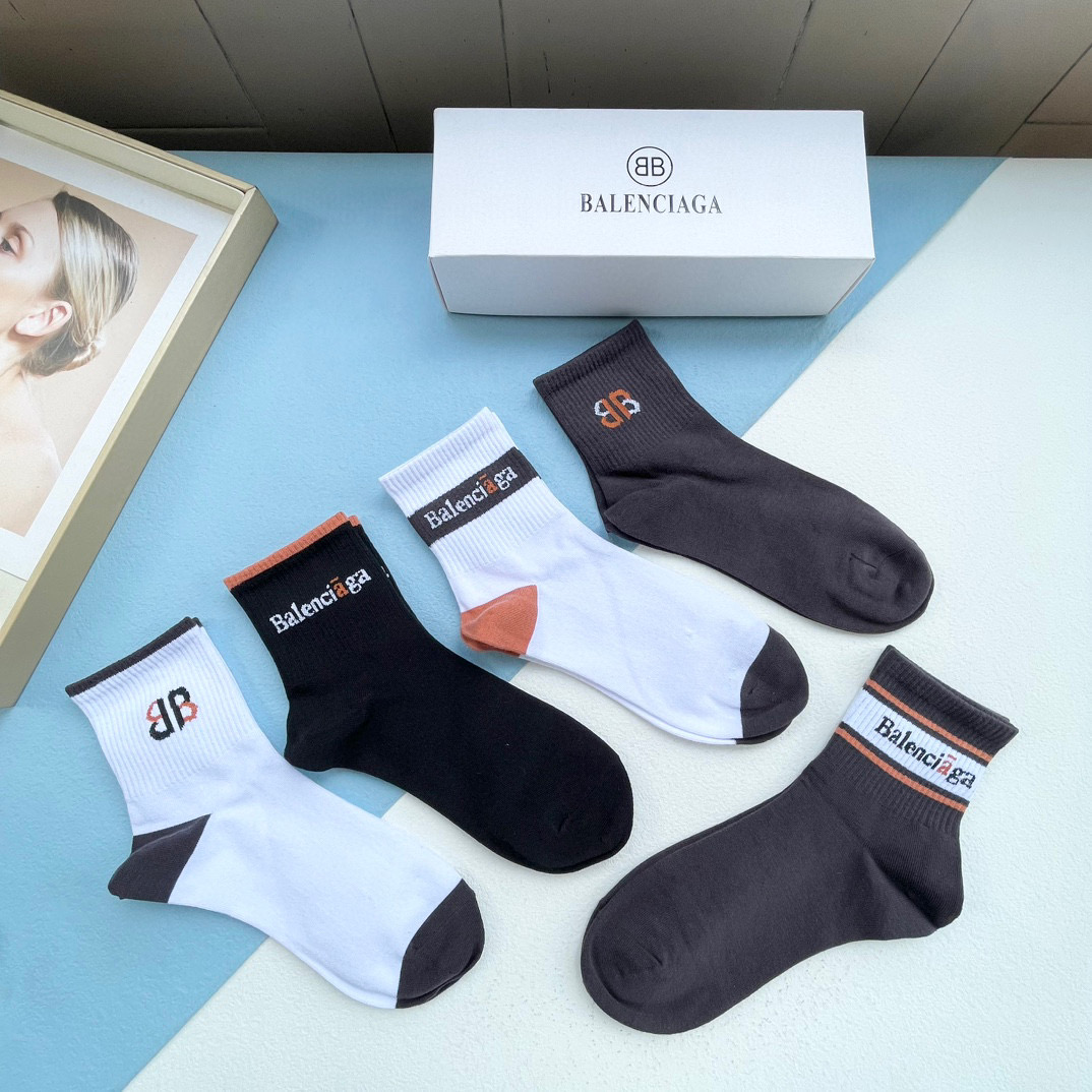  配包装【一盒五双】BALENCIAGA · 巴黎世家🌟 高品质🔥好看到爆炸欧美大牌中筒袜🔥男女款🌟潮人