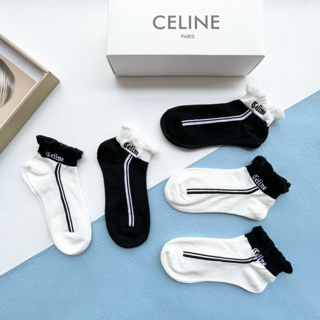  配包装【一盒五双】🌟Celine赛琳  爆款船袜🌟高版本 ～好看到爆炸 欧美大牌船袜🔥🌟潮人必不能少的
