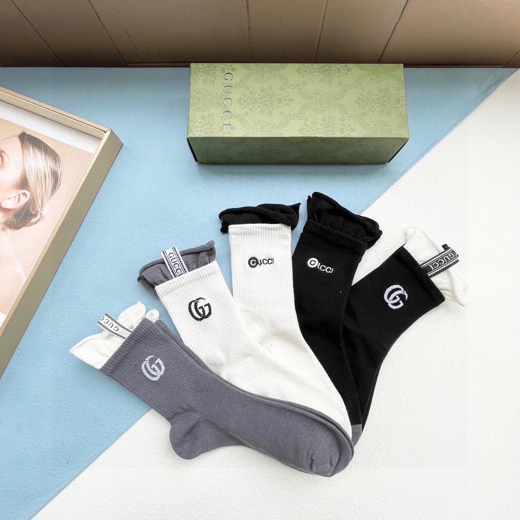  配包装【一盒五双】Gucci · 古奇❗️网红爆款出货~G家新品体香袜专柜对版字母袜子❗️纯棉材质织造