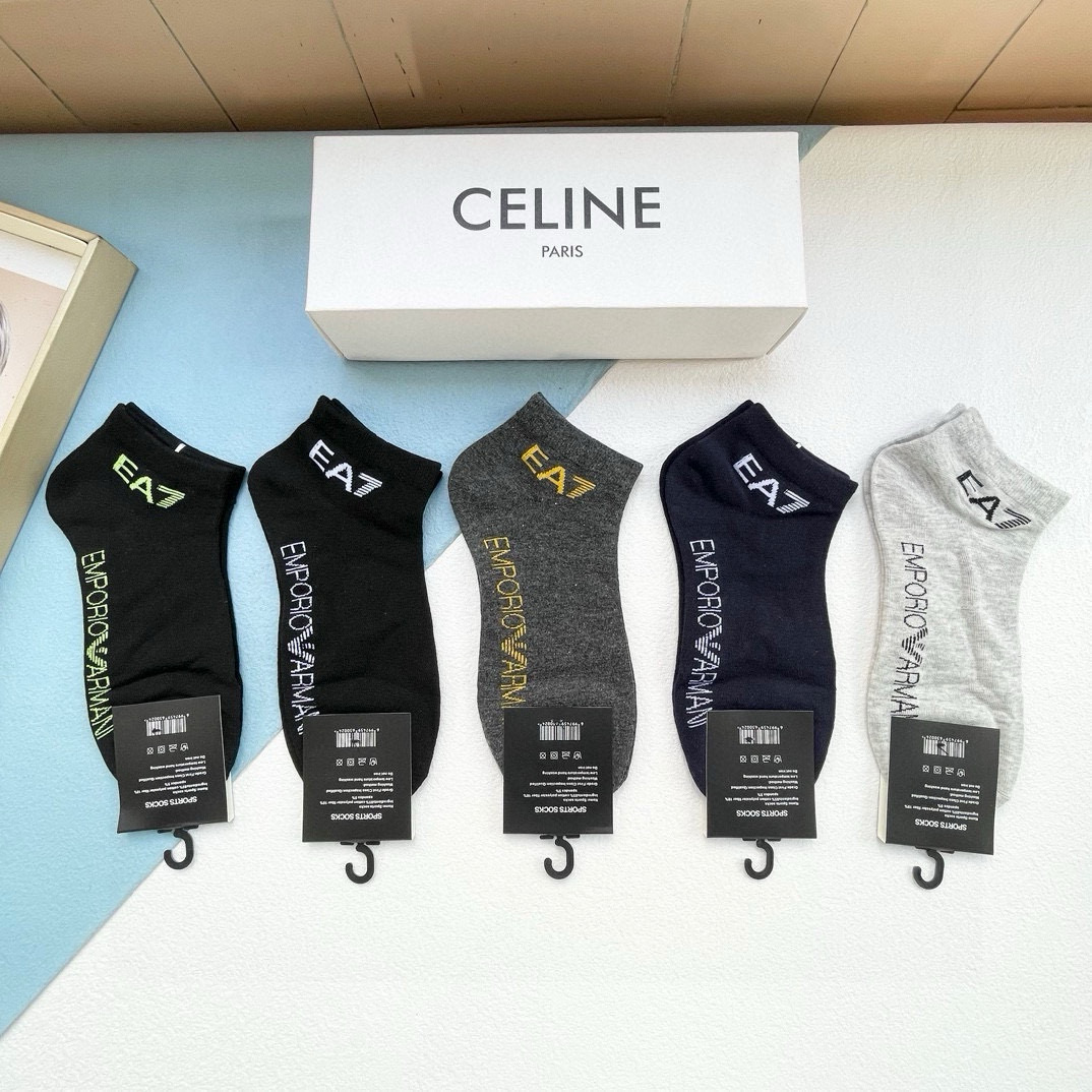 NO:299485,Packaging [one box and five pairs] EMPORIO ARMANI George Armani new men's short socks counter simultaneously launched, classic sock jacquard logo, super soft and comfortable, super popular small items, big brands go out on the street, trendy people must have super easy to match socks, stockings, socks, armani, armani, socks19860909配包装【一盒五双】 EMPORIO ARMANI · 乔治 阿玛尼新品男款短款袜子专柜同步上新,袜身提花经典logo,超柔软舒适,超火爆小单品,大牌出街,潮人必备超好搭袜子,丝袜,袜子,armani,armani,socks,accessory