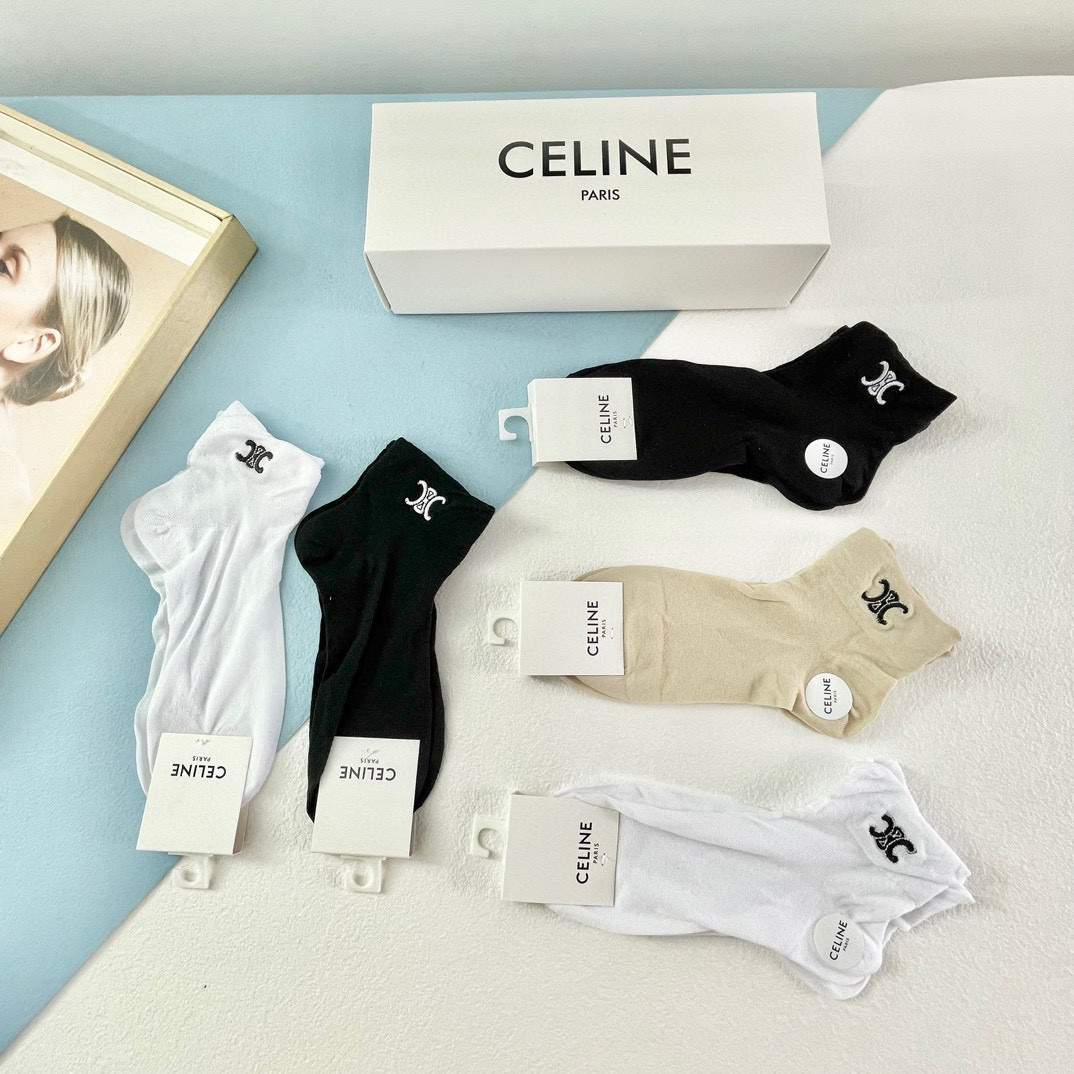  配包装【一盒五双】🌟Celine赛琳  爆款船袜🌟高版本 ～好看到爆炸 欧美大牌船袜。🌟潮人必不能少的