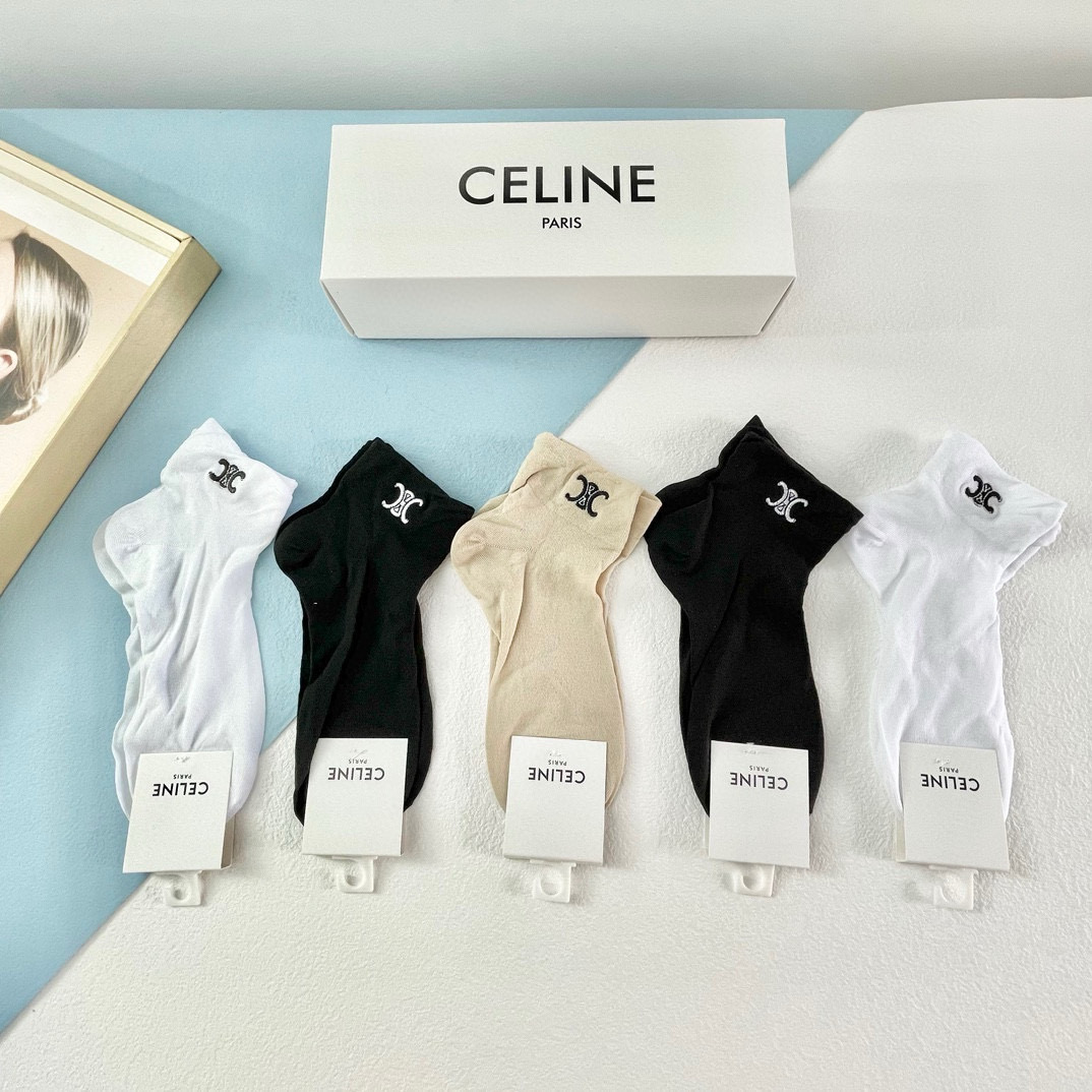  配包装【一盒五双】🌟Celine赛琳  爆款船袜🌟高版本 ～好看到爆炸 欧美大牌船袜。🌟潮人必不能少的