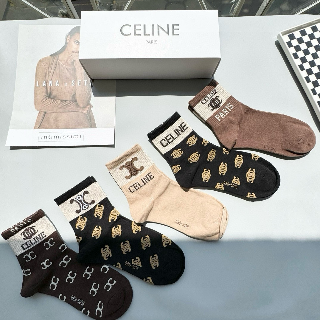  配包装【一盒五双】🌟Celine赛琳  爆款中筒袜🌟高版本 ～好看到爆炸 欧美大牌中筒袜。🌟潮人必不能