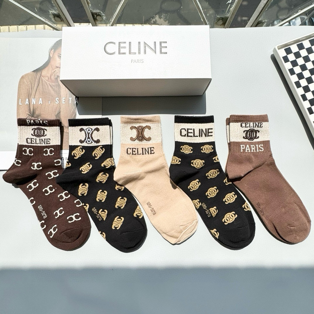  配包装【一盒五双】🌟Celine赛琳  爆款中筒袜🌟高版本 ～好看到爆炸 欧美大牌中筒袜。🌟潮人必不能