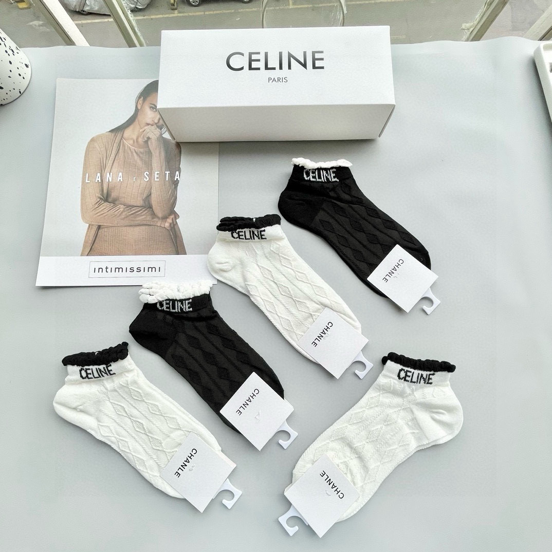  配包装【一盒五双】🌟Celine赛琳  爆款船袜🌟高版本 ～好看到爆炸 欧美大牌船袜。🌟潮人必不能少的