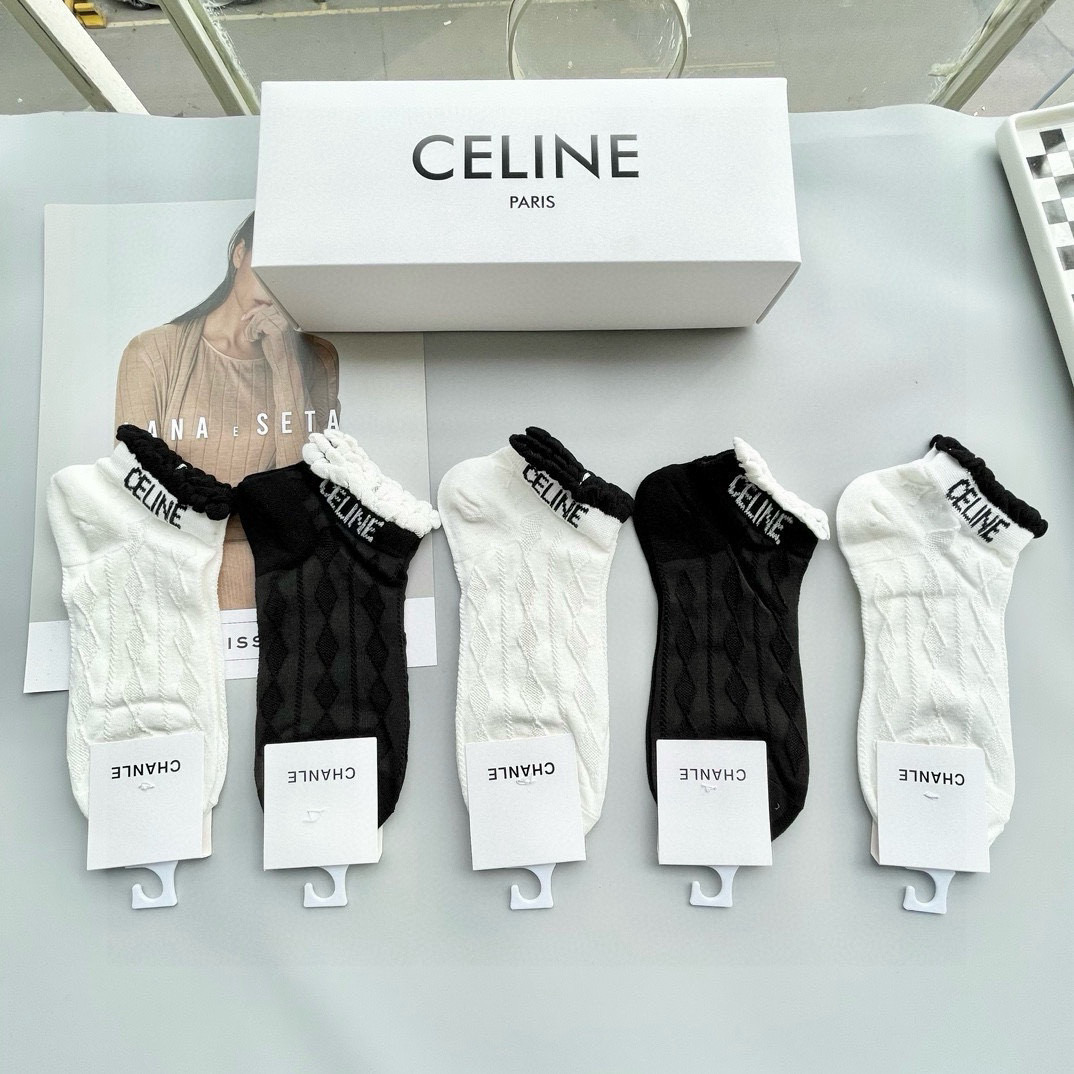  配包装【一盒五双】🌟Celine赛琳  爆款船袜🌟高版本 ～好看到爆炸 欧美大牌船袜。🌟潮人必不能少的