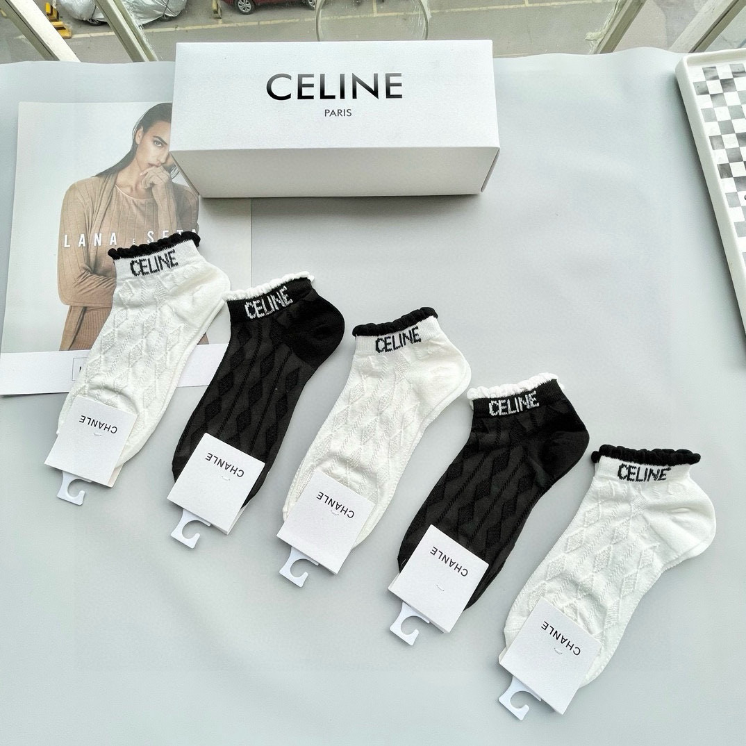  配包装【一盒五双】🌟Celine赛琳  爆款船袜🌟高版本 ～好看到爆炸 欧美大牌船袜。🌟潮人必不能少的
