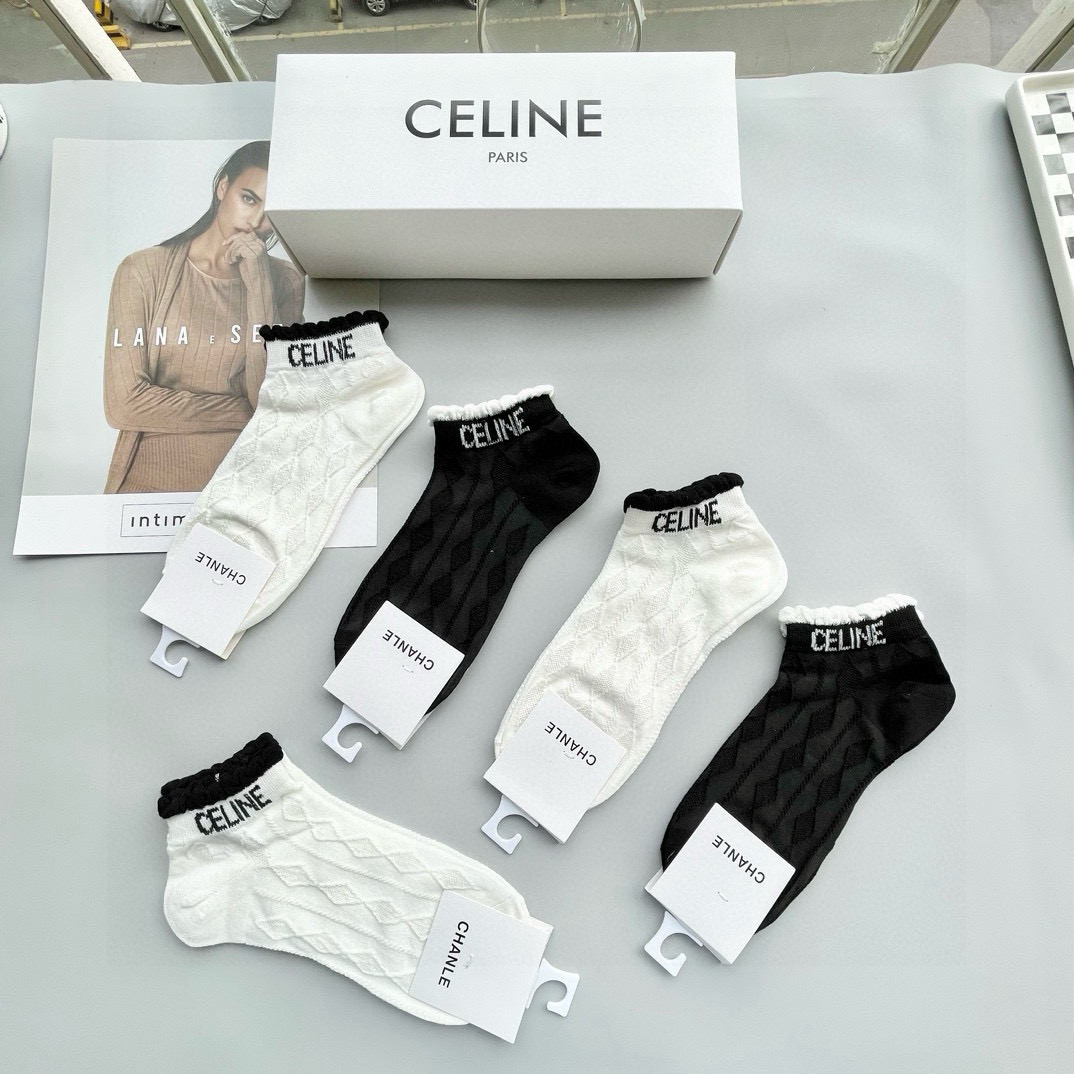  配包装【一盒五双】🌟Celine赛琳  爆款船袜🌟高版本 ～好看到爆炸 欧美大牌船袜。🌟潮人必不能少的