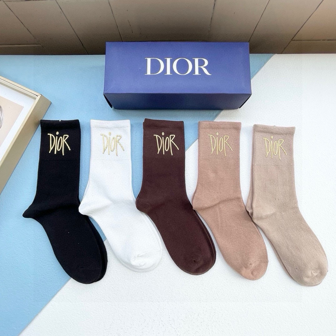  配包装【一盒五双】DIOR · 迪奥  D 家新品烫金纯黑短筒男女款袜子❗️专柜同步长袜，超级经典的D
