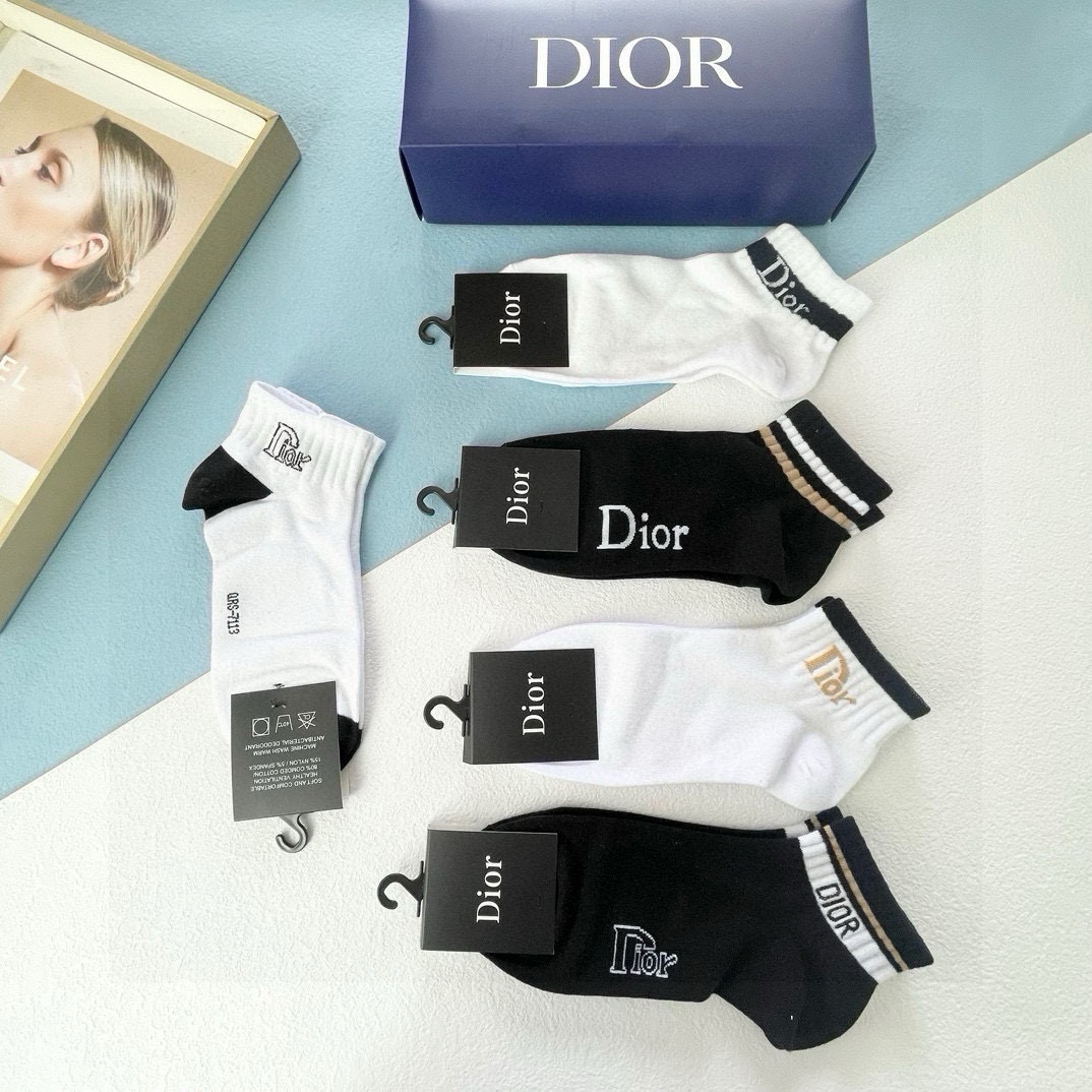  配包装【一盒五双】DIOR 迪奥ins超火爆小单品，Vintage 必备单品 🌟潮人必备 爆款，复古纹