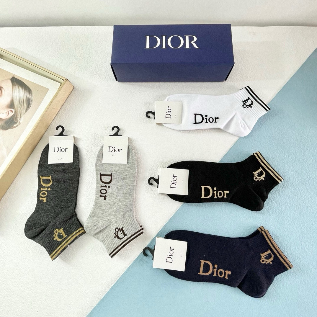  配包装【一盒五双】DIOR 迪奥ins超火爆小单品，Vintage 必备单品 短款🌟潮人必备 爆款，复