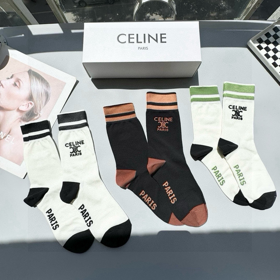  配包装【一盒三双】🌟Celine赛琳  爆款中筒袜🌟高版本 ～好看到爆炸 欧美大牌中筒袜。🌟潮人必不能