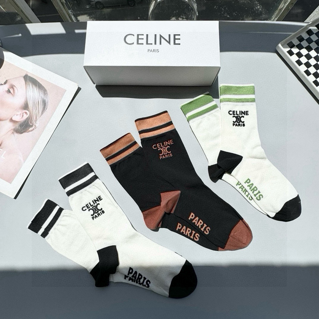  配包装【一盒三双】🌟Celine赛琳  爆款中筒袜🌟高版本 ～好看到爆炸 欧美大牌中筒袜。🌟潮人必不能