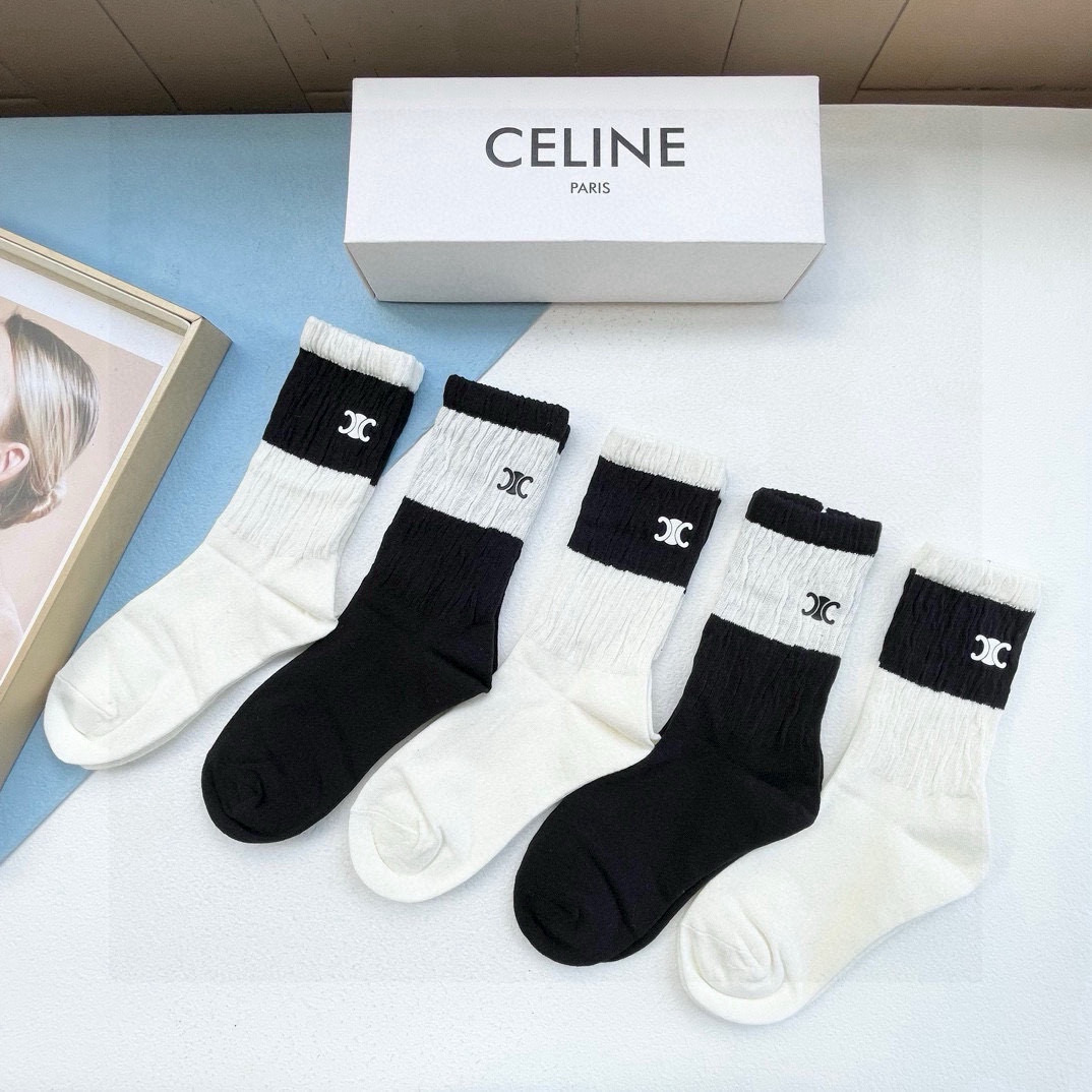  配包装【一盒五双】CELINE · 赛琳❗️高品质。超级爆款网红直筒袜子❗️ce家官网同步刺绣字母中筒