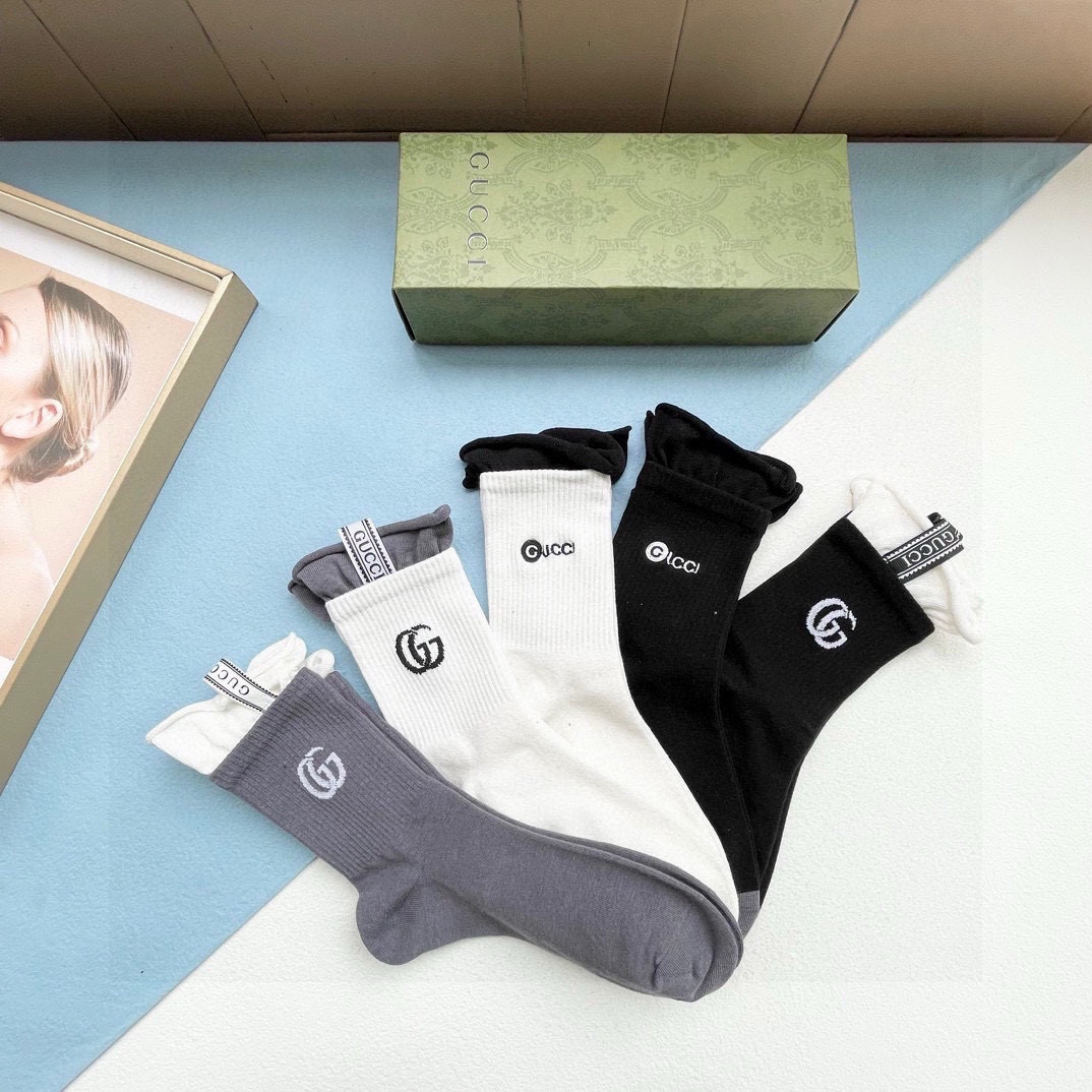  配包装【一盒五双】Gucci · 古奇❗️网红爆款出货~G家新品体香袜专柜对版字母袜子❗️纯棉材质织造