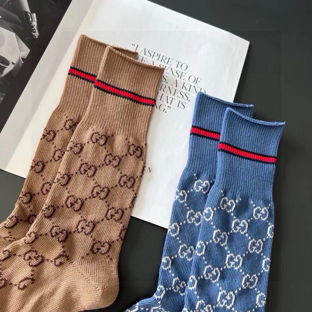  配包装【一盒一双】Gucci · 古奇❗️超级爆款网红袜子❗️G家官网同步针织字母小腿袜，ins明星网