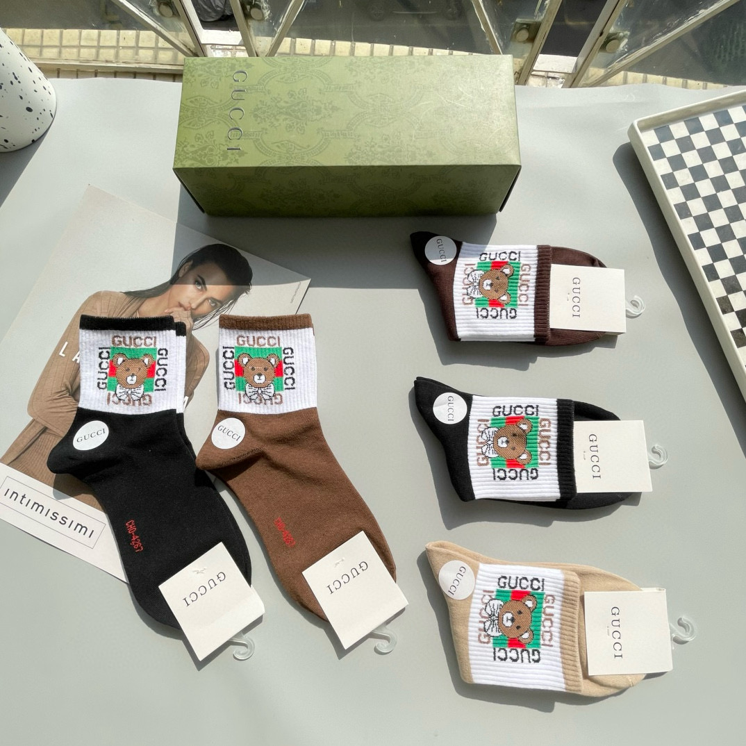    配包装【一盒五双】🌟 Gucci  古奇 好看到爆炸欧美大牌中筒袜。男女款🌟潮人必不能少的专柜代购