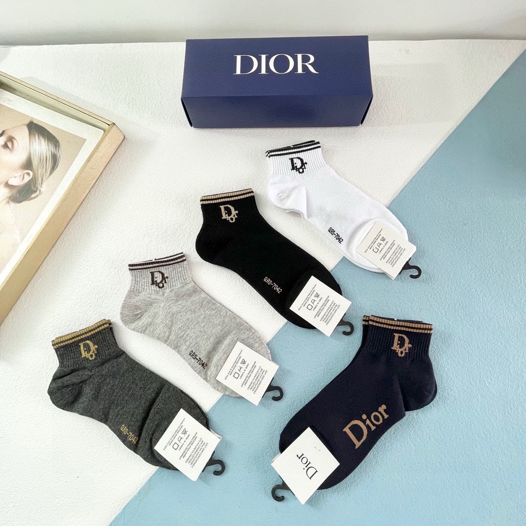  配包装【一盒五双】DIOR 迪奥ins超火爆小单品，Vintage 必备单品 短款🌟潮人必备 爆款，复