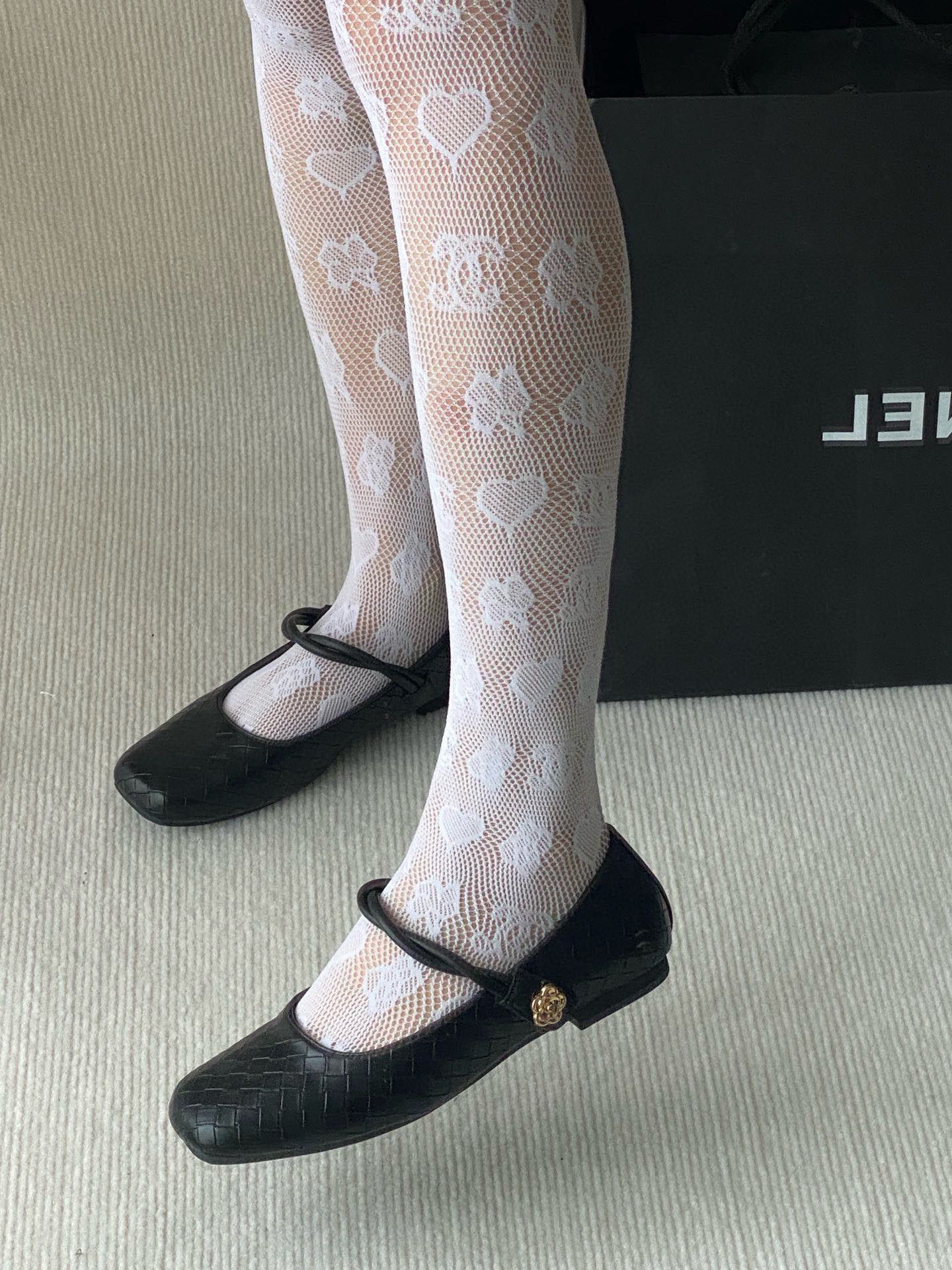  配包装【一盒一双】 CHANEL 香奈儿官网同款 连体袜丝袜 jennie同款新款～小香24P新款～
