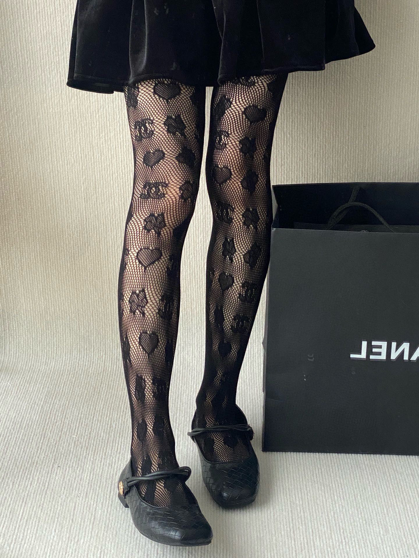  配包装【一盒一双】 CHANEL 香奈儿官网同款 连体袜丝袜 jennie同款新款～小香24P新款～
