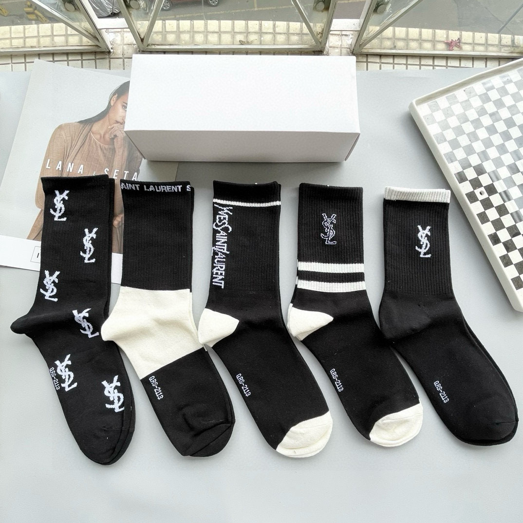 NO:356042,Packaging [one box and five pairs] Saint Laurent, popular high-end socks, high-version ~ It is easy to see the explosion. The counter purchasing quality that European and American big-name high-end socks are indispensable. Socks, which are super high-end and fashionable. Ahhhhh~~ Recommended and recommended~~ Must-in-one fashionable items!  !  socks, stockings, socks, saint laurent, socks19860909配包装【一盒五双】圣罗兰 爆款高筒袜高版本 ～好看到爆炸 欧美大牌高筒袜潮人必不能少的专柜代购品质 袜子 ,搭配起来超高逼格 时髦度爆表啊啊啊啊～～推荐推荐推荐～～必入时髦小单品！！袜子,丝袜,袜子,saint laurent,socks,accessory