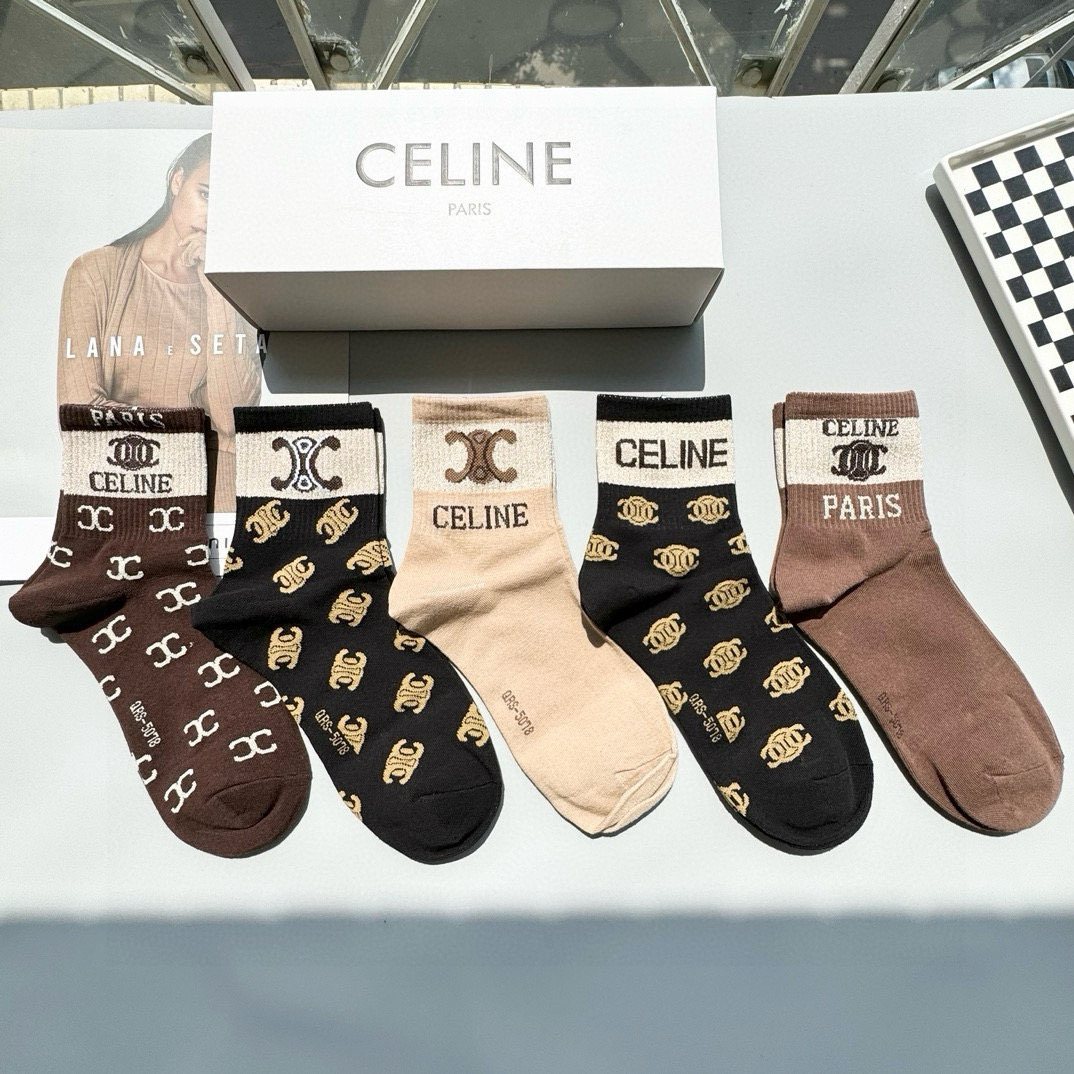  配包装【一盒五双】🌟Celine赛琳  爆款中筒袜🌟高版本 ～好看到爆炸 欧美大牌中筒袜。🌟潮人必不能