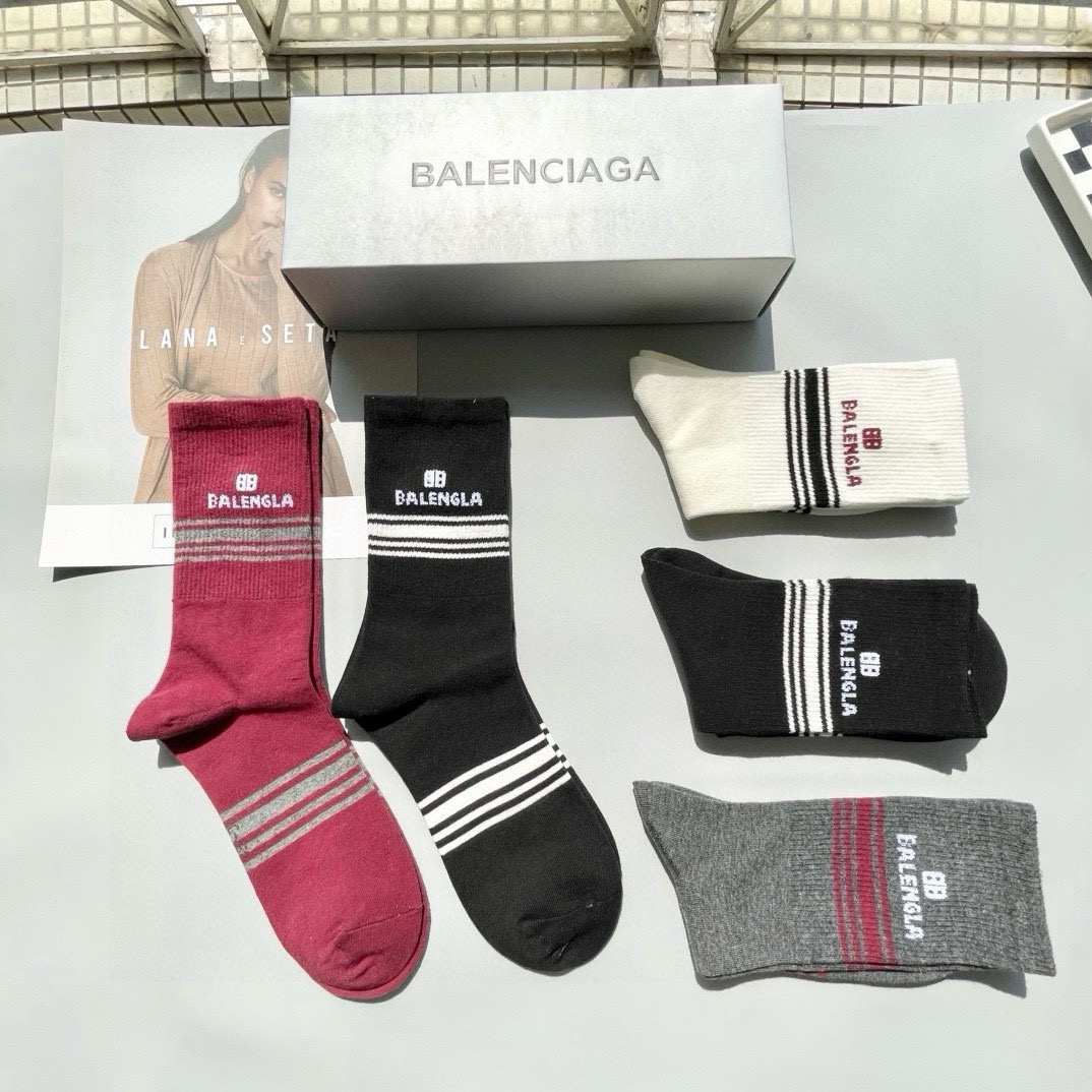  配包装【一盒五双】BALENCIAGA · 巴黎世家🌟 好看到爆炸欧美大牌高筒袜🔥男女款🌟潮人必不能少