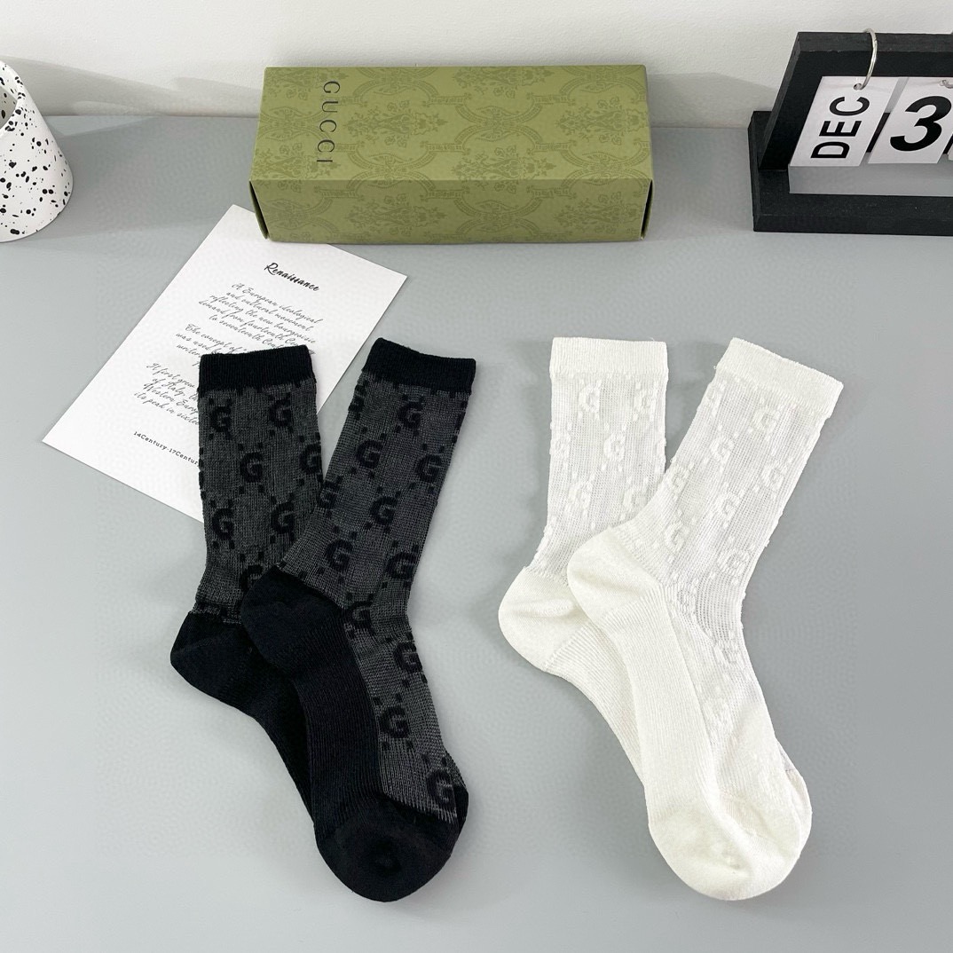   配包装【一盒二双】官网同款GUCCI（古奇）中筒丝袜色色女神丝袜必备单品，光腿季节过渡必备单品 出口