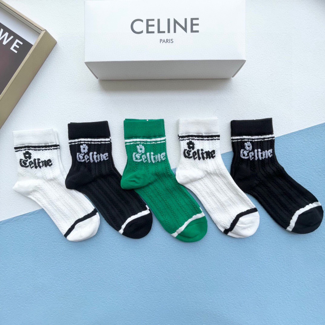 NO:360191,Packaging [one box and five pairs] Celine Celine, a hot medium-tube socks high-version ~ It is easy to see the explosion. A must-have counter purchasing quality for big European and American mid-tube socks. Socks, which are super high-quality and fashionable. Ahhhhhh~~ Recommended and recommended~~ Must-in-one fashionable items!  !  socks, stockings, socks, celine, celine, socks19860909配包装【一盒五双】Celine赛琳 爆款中筒袜高版本 ～好看到爆炸 欧美大牌中筒袜潮人必不能少的专柜代购品质 袜子 ,搭配起来超高逼格 时髦度爆表啊啊啊啊～～推荐推荐推荐～～必入时髦小单品！！袜子丝袜,袜子,celine,celine,socks,accessory