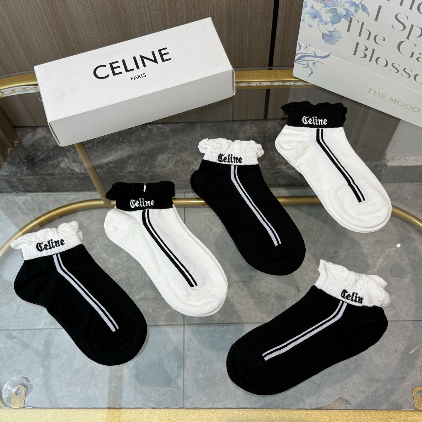  配包装【一盒五双】🌟Celine赛琳  爆款船袜🌟高版本 ～好看到爆炸 欧美大牌船袜。🌟潮人必不能少的