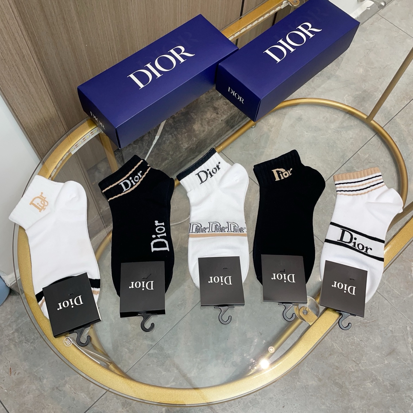  配包装【一盒五双】DIOR 迪奥ins超火爆小单品，Vintage 必备单品 短款🌟潮人必备 爆款，复