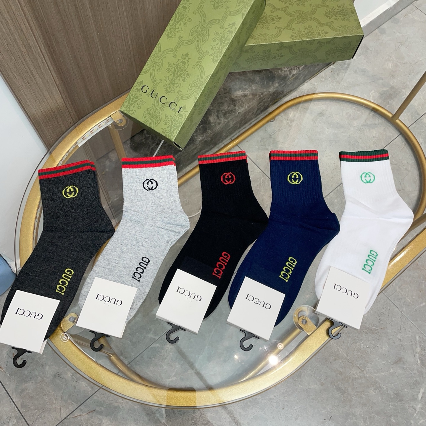  配包装【一盒五双】🌟Gucci 古奇 好看到爆炸欧美大牌中筒袜。🌟潮人必不能少的专柜代购品质 中筒袜子