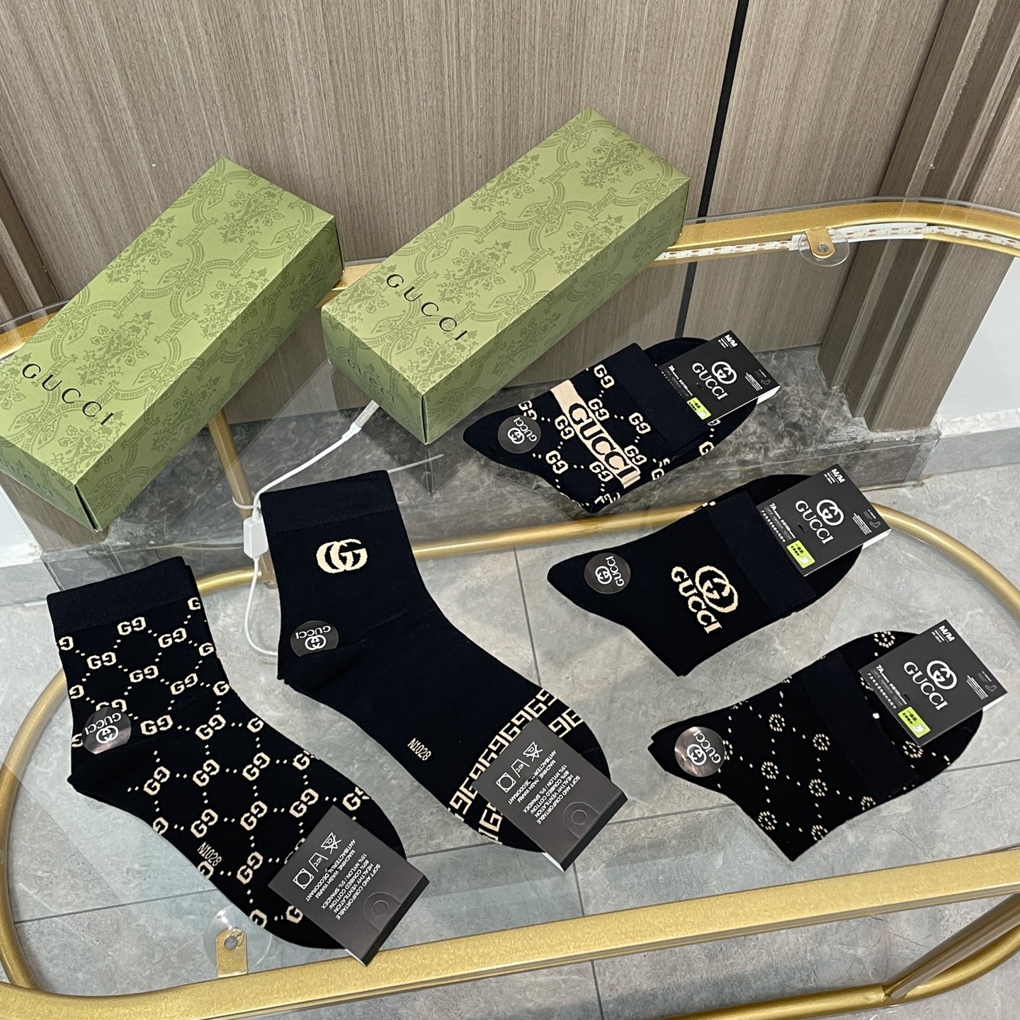  配包装【一盒五双】🌟Gucci 古奇 好看到爆炸欧美大牌中筒袜。🌟潮人必不能少的专柜代购品质 中筒袜子