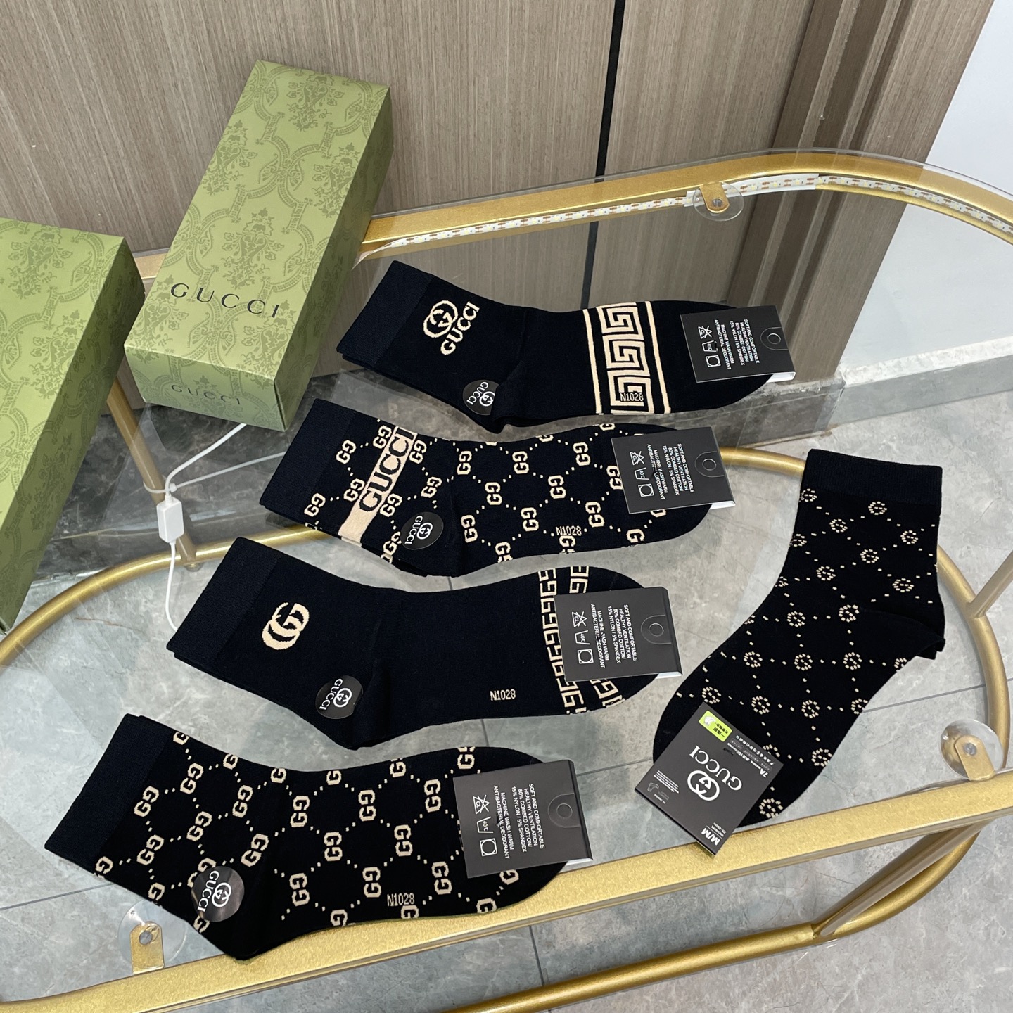  配包装【一盒五双】🌟Gucci 古奇 好看到爆炸欧美大牌中筒袜。🌟潮人必不能少的专柜代购品质 中筒袜子