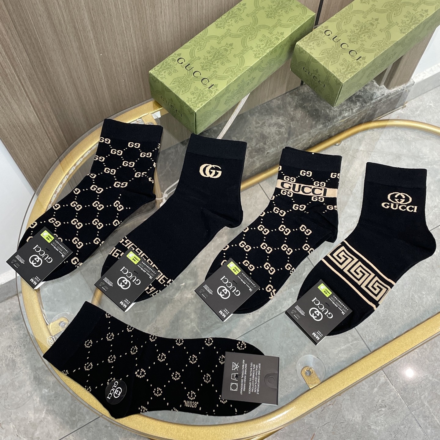  配包装【一盒五双】🌟Gucci 古奇 好看到爆炸欧美大牌中筒袜。🌟潮人必不能少的专柜代购品质 中筒袜子