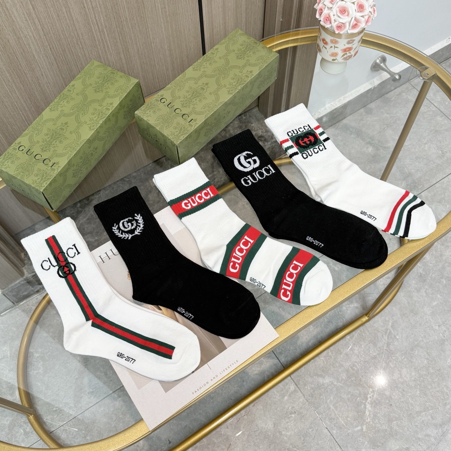 配包装【一盒五双】Gucci · 古奇❗️网红爆款出货~G家新品体香袜专柜对版字母袜子❗️纯棉材质织造，
