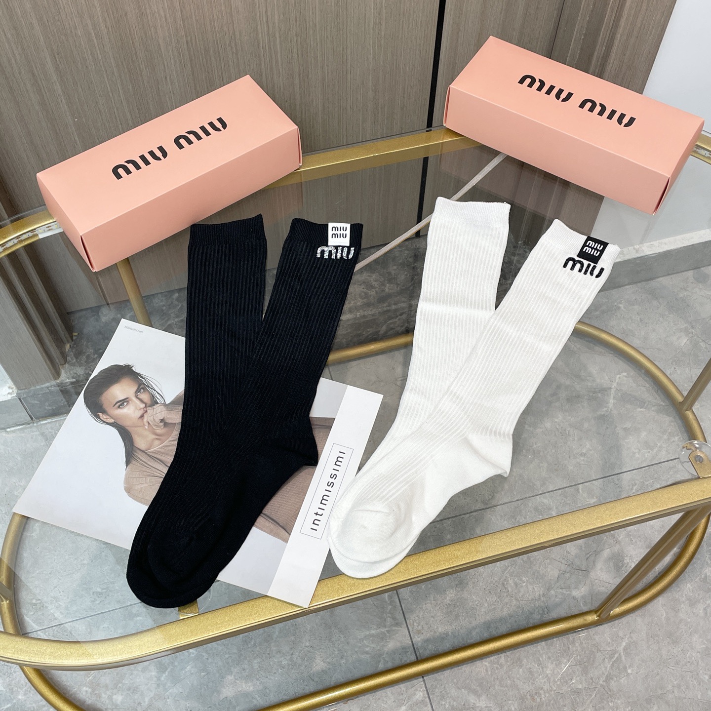 配包装【一盒二双】MIUMIU · 缪缪❗️超级爆款网红袜子❗️M家官网同步针织字母小腿袜，ins明星网
