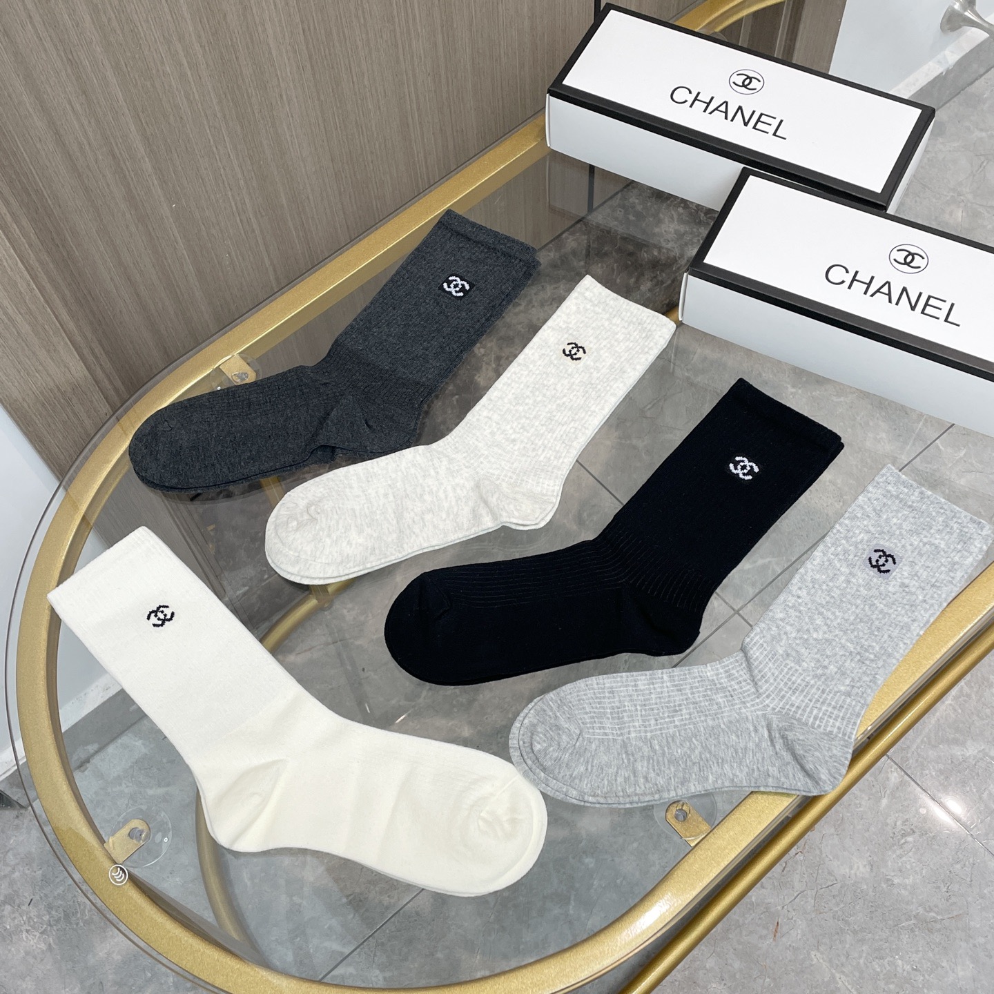 配包装【一盒五双】CHANEL · 香奈儿❗️高品质🔥超级爆款网红袜子❗️小香家官网同步字母中筒袜，in