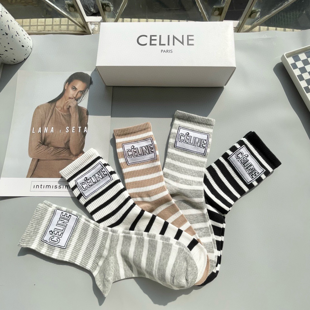 配包装【一盒五双】CELINE · 赛琳❗️高品质🔥超级爆款网红袜子❗️ce家官网同步刺绣字母中筒袜，i